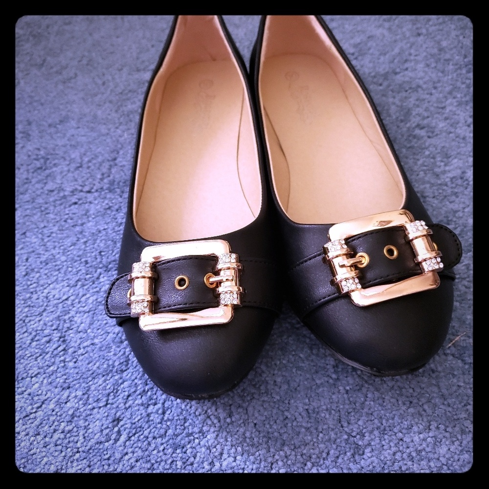 Ballet flats